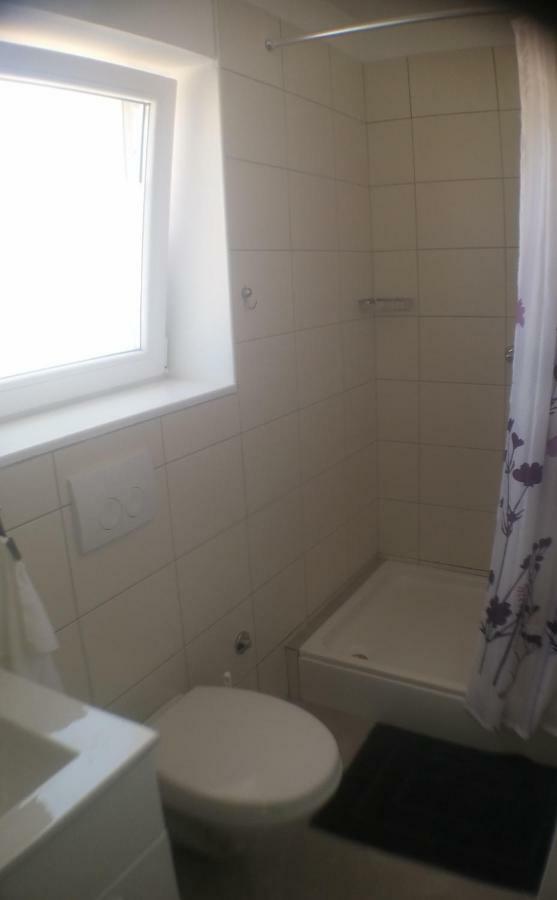 Family House Nerezine Apartment Екстериор снимка
